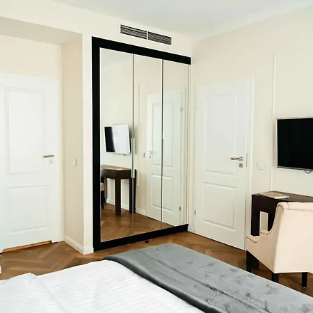 Lumina Ovo شقة فندقية 4*