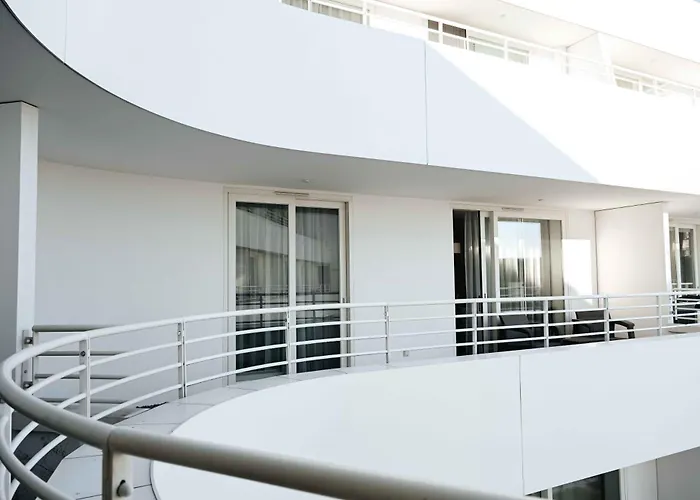 Aparthotel Lumina Ovo 4*